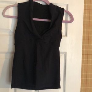 Lululemon black top size 4